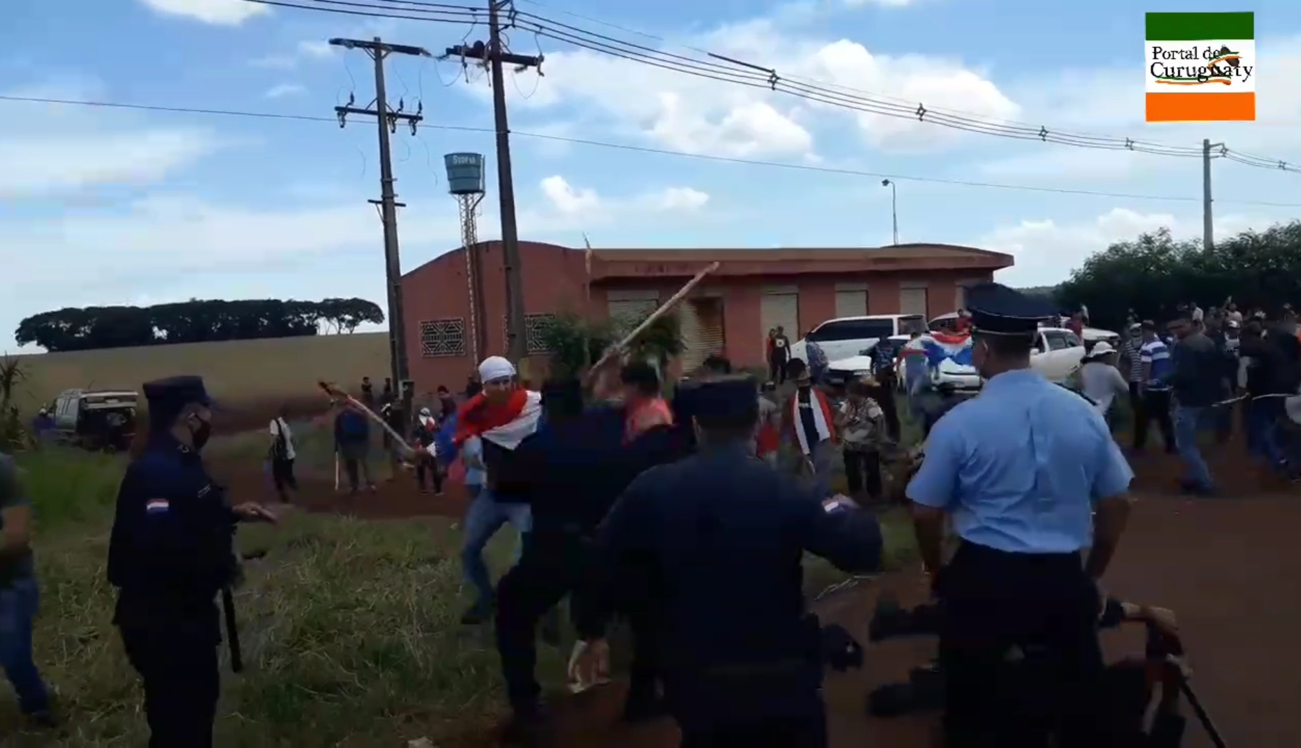 Policías y manifestantes se enfrentaron en Alto Paraná