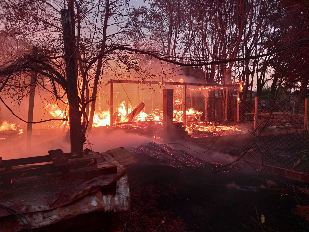 Arde Paraguay; Incendios se reportan en varios departamentos del País