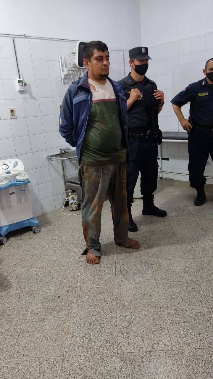 Detienen a presunto involucrado en quema de vehículos en Yasy Cañy