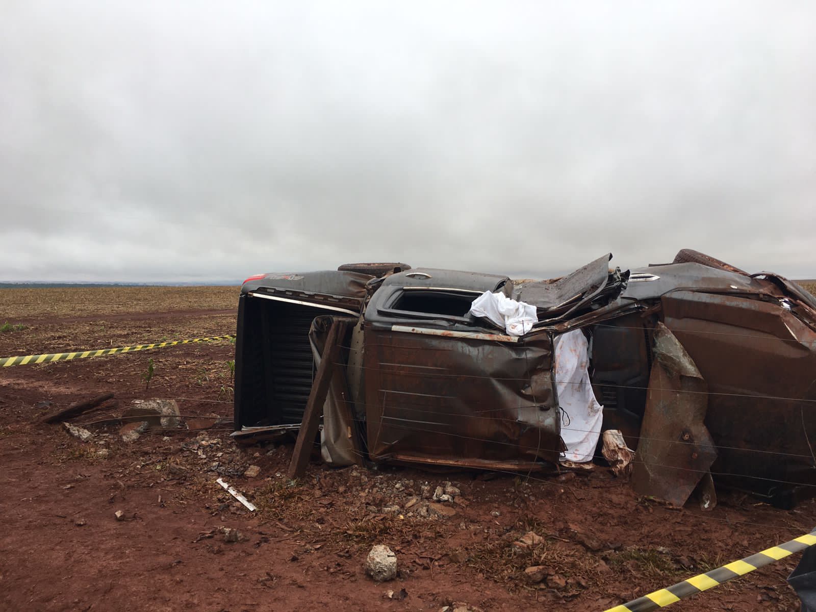 Muerte tras vuelco de vehículo en Canindeyú