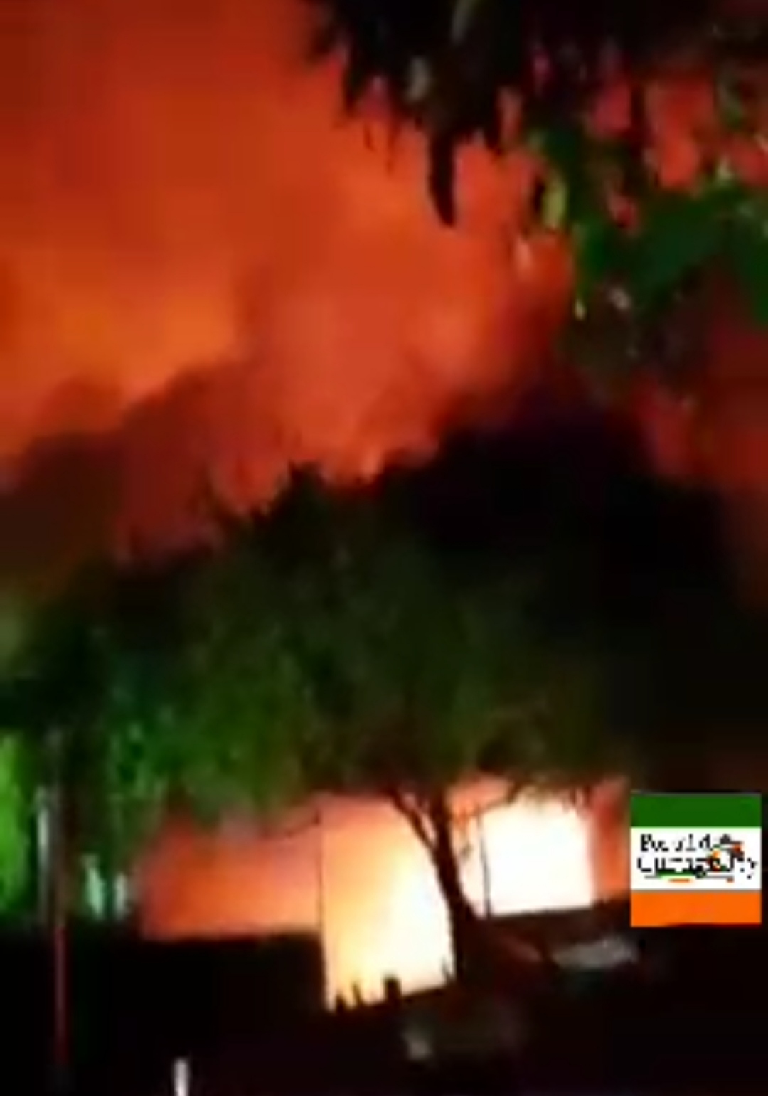 VIDEO. Vea cómo el fuego consumió una casa en Pynandi
