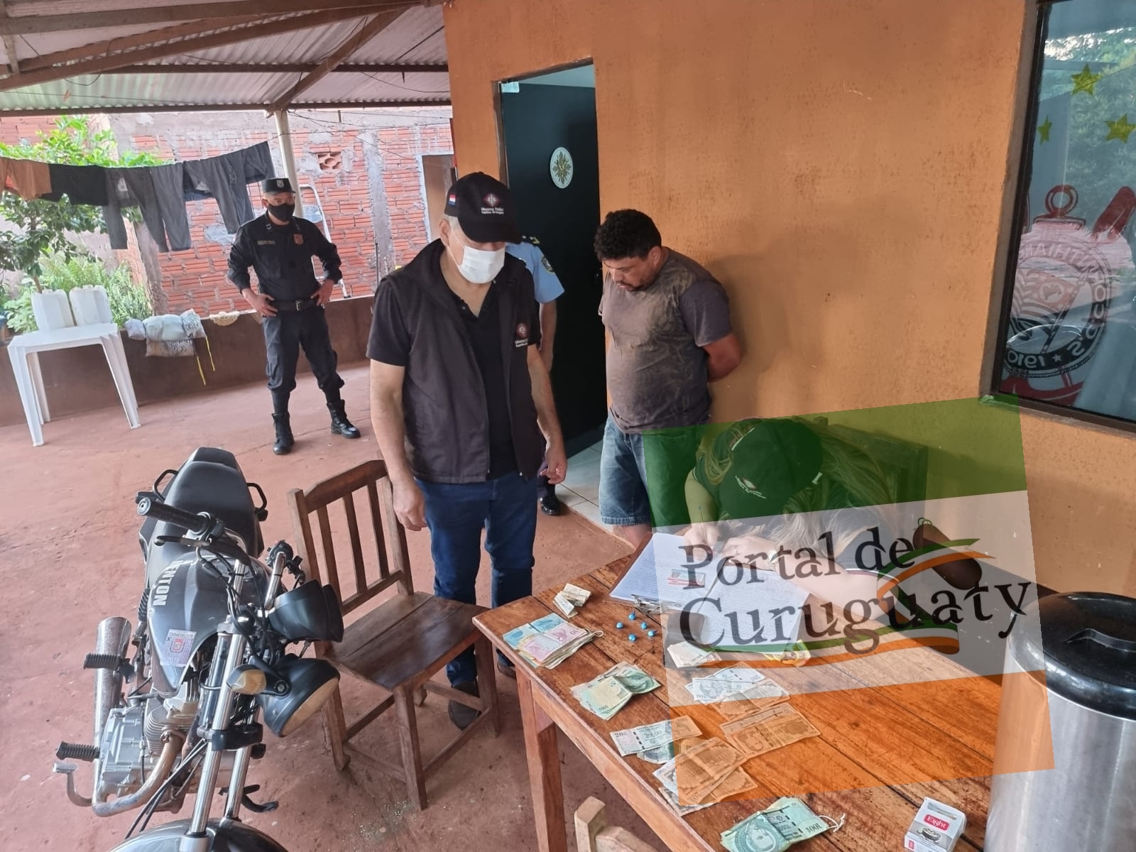 Detienen a hermanos presuntos vendedores de cocaína en Pindoty Porã