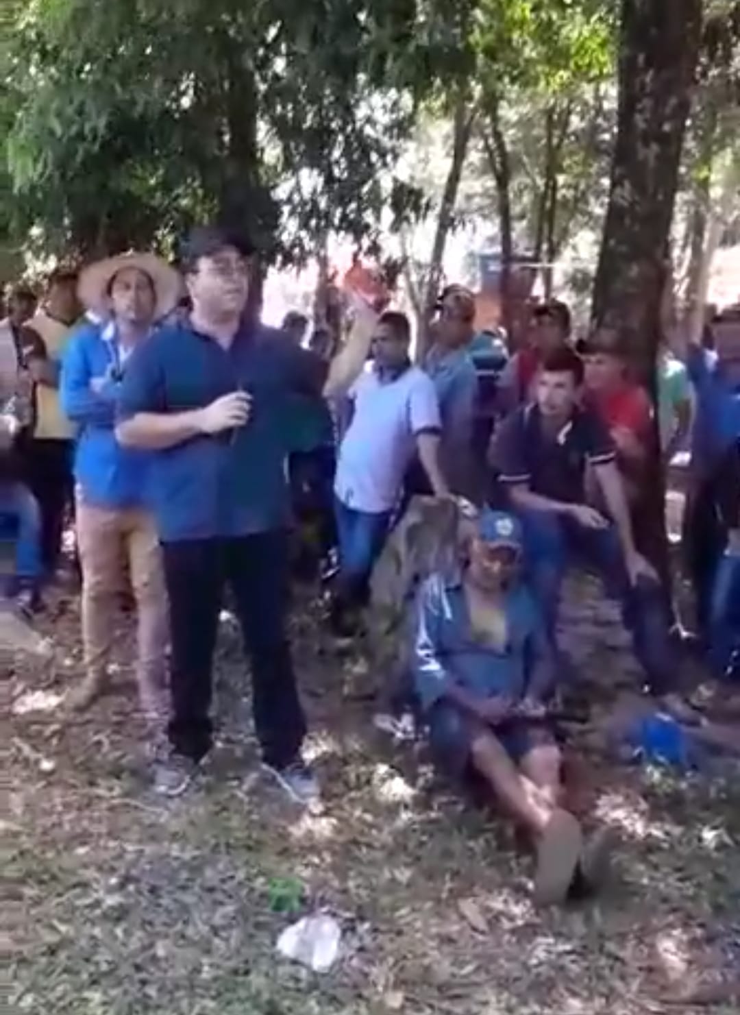 VÍDEO. Intendente de Ybyrarobaná se pone a disposición de los ocupantes de la estancia Pindó