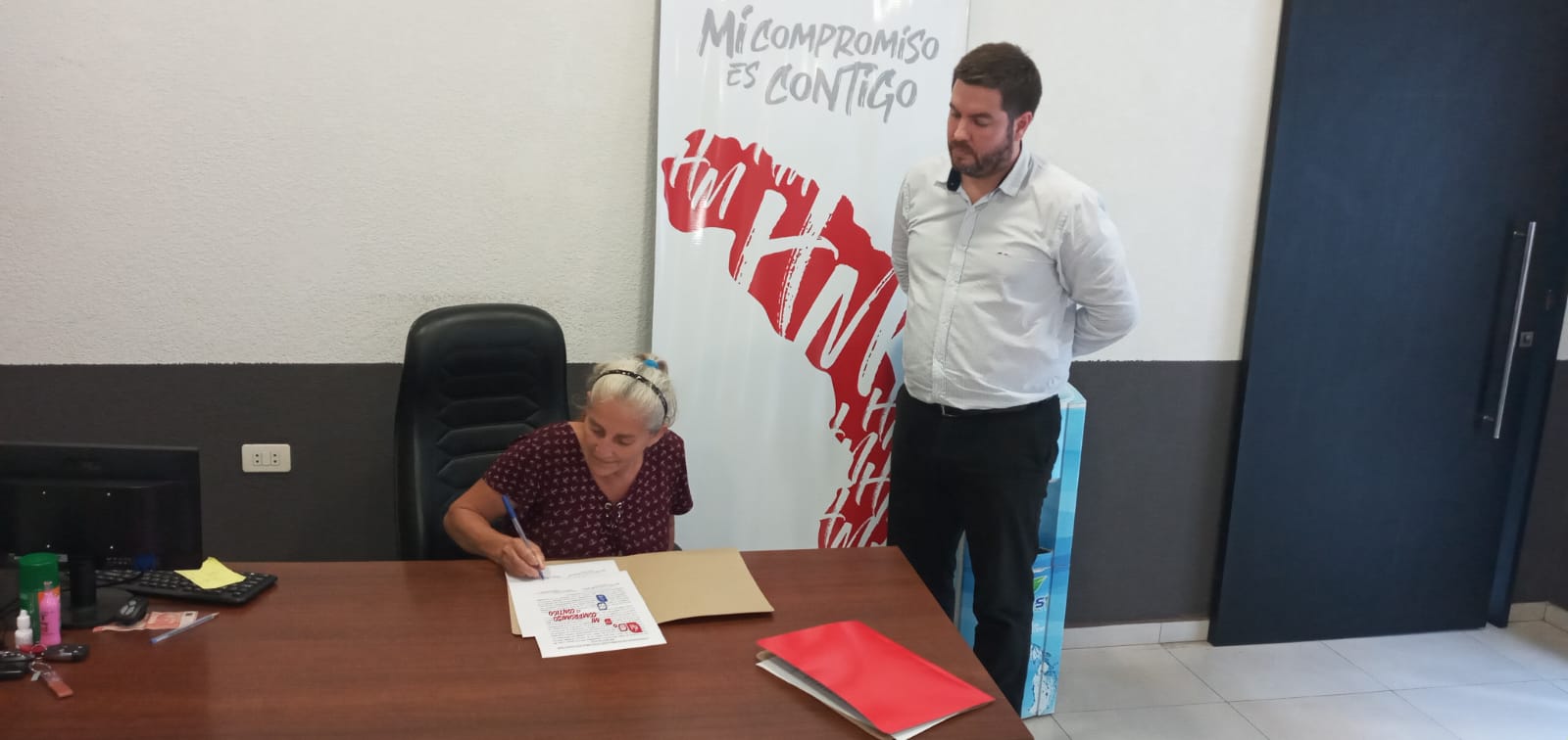 Intendente de Salto del Guairá dona terrenos a familias desalojadas