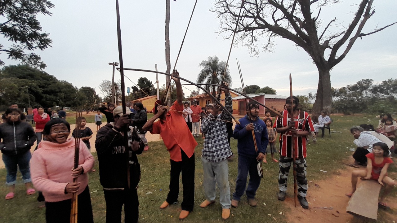 VÍDEO. Nativos Aché se preparan para desalojar a campesinos en Chopapoú