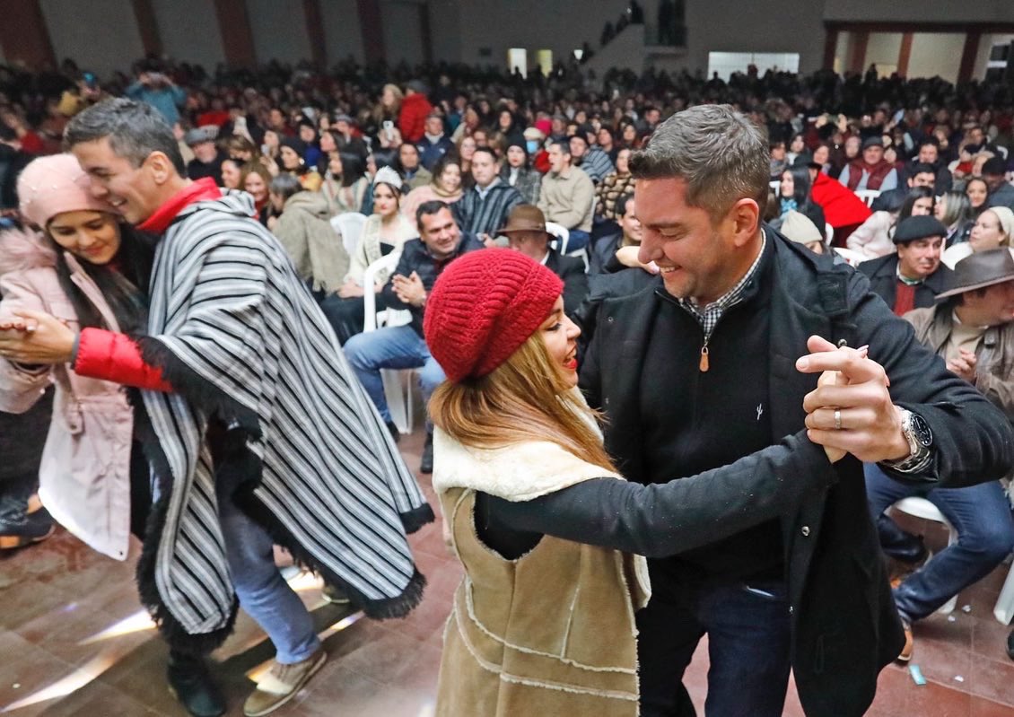 VÍDEO. Santi Peña bailó la polca liberal en Misiones y se volvió viral