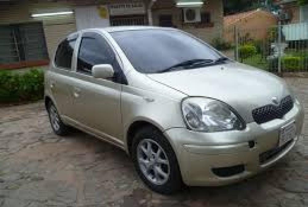 Asaltan y roban automóvil a una docente en Yasy Cañy