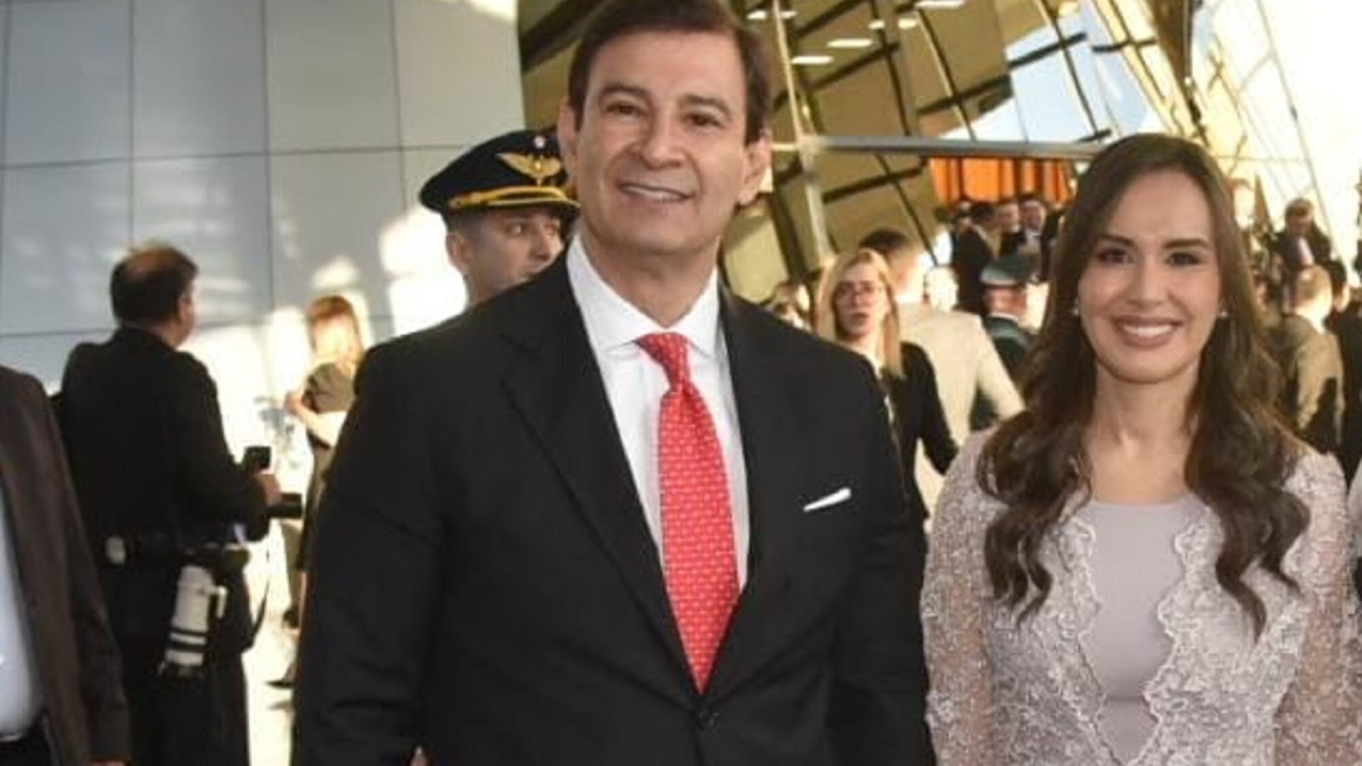 Santiago Peña le devuelve el cargo a la esposa de Beto Ovelar en Itaipú