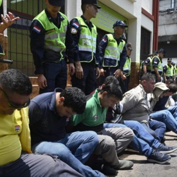 Gobierno promete liberar a detenidos en busca de pacificar la situación
