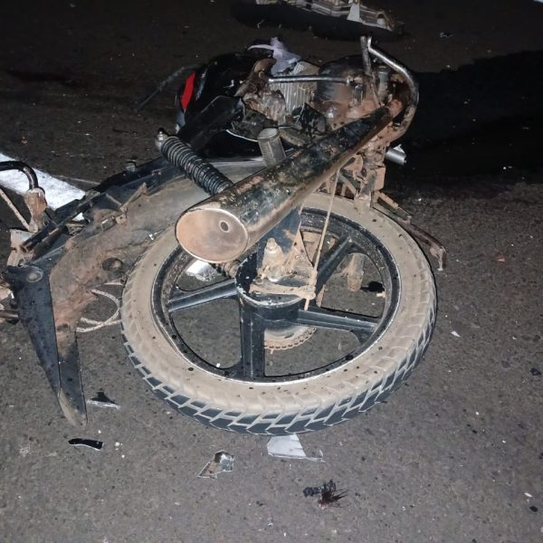 Terrible accidente deja dos fallecidos en Yasy Cañy