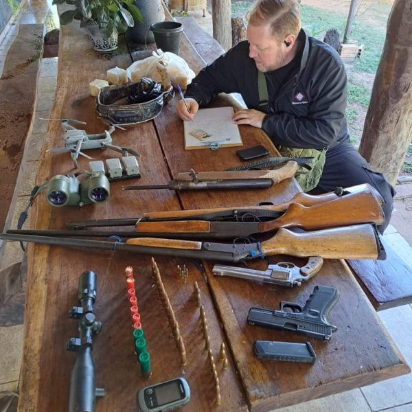 Durante allanamiento incautan arsenal de armas en Ypejhú