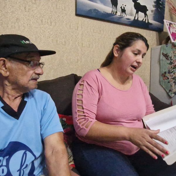 Versión de la contraparte de la abuela desalojada en Yrybucuá