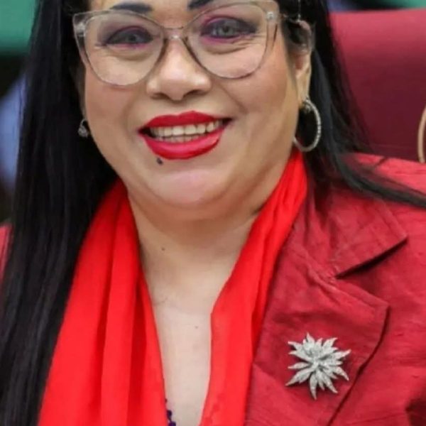 Acompañe la destitución del Yami Nal