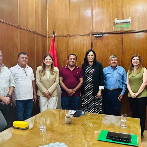 Cristina Villalba lanza advertencia a ministra Claudia Centurión: “Si es con presión, cerraré rutas también