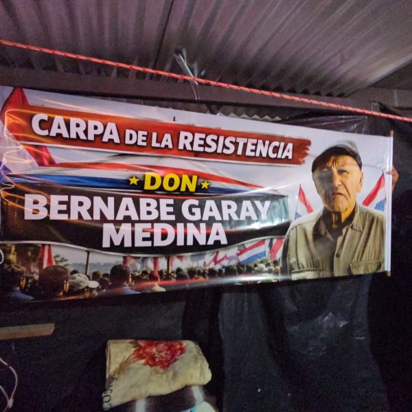 Abuelos piden la presencia del Cardenal, Obispos y Sacerdotes en la carpa de la resistencia