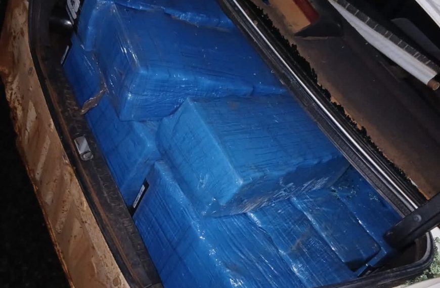 Incautan casi 300 kilos de supuesta marihuana tras persecución en Curuguaty