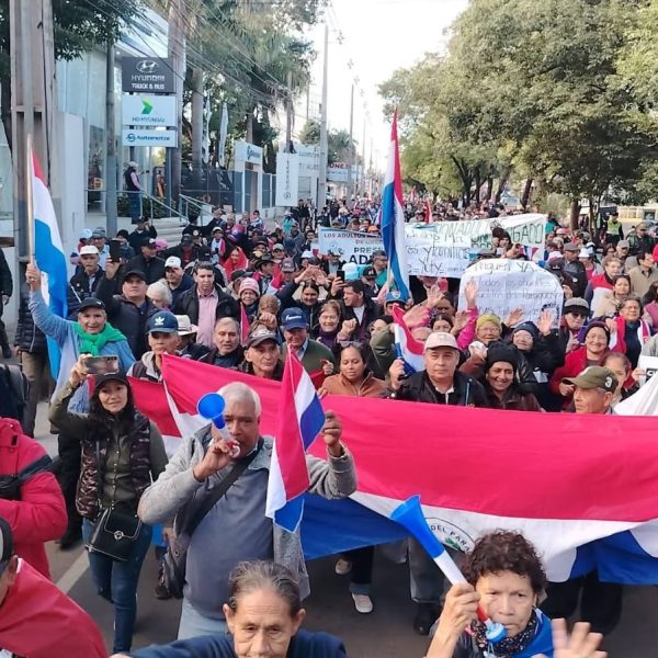 Gobierno busca desalojar a los adultos mayores mediante un amparo que consideran inconstitucional