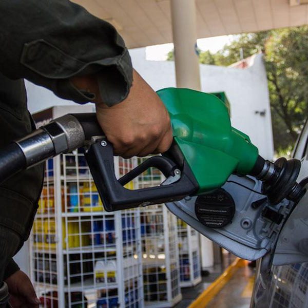 Inicia la semana con nuevos aumentos en los precios de los combustibles