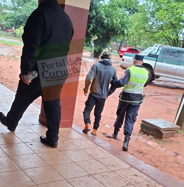 Quisieron votar con cédulas ajenas y fueron detenidos